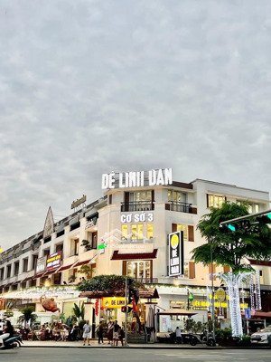 cho thuê nhà mặt phố chùa láng, diện tích: 130m2x7tầng + hầm, mặt tiền: 7m, kinh doanh sạch sẽ