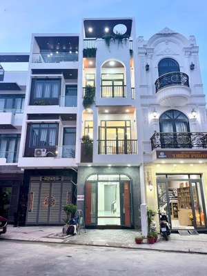 siêu phẩm nhà phố mới - 4 pn 4wc - ngay trung tâm tp thuận an bình dương cũ