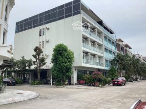 bán bt 300m2 tại tuần châu marina hạ long, 34,5 tỷ, view đẹp, 5 tầng