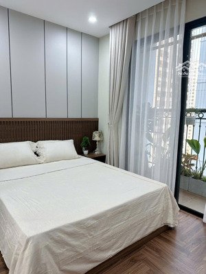 5.7 tỷ! bán căn hộ 2 pn 72m2 chung cư hc golden city, 319 hồng tiến, q. long biên. lh: 
