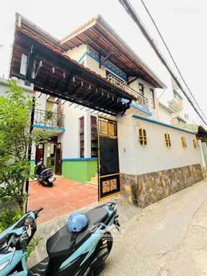 bán nhà 3 tầng,9,5 x11, phan văn đối,bà điểm,hóc môn