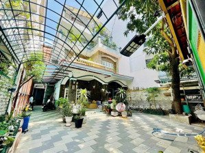 đinh cư mỹ bán biệt thự sân vườn đường trường sơn, 10x30m, giá 160tr/m 4 lầu, phường 4, tân bình