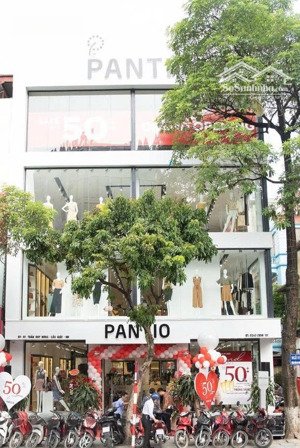 cho thuê nhà mặt phố trần duy hưng, cầu giấy được thiết kế 2 tầng với dt: 175m2, lô góc rộng 25m