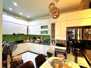 nhà đẹp hoàng cầu - ngõ thông - kinh doanh - gara ô tô - 48m2 - nhỉnh 16 tỷ