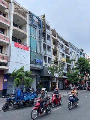 sẵn hđt 50tr/tháng ! mặt tiền kinh doanh siêu vip phan xích long - hầm + 5 tầng 4x20m chỉ 30 tỷ tl