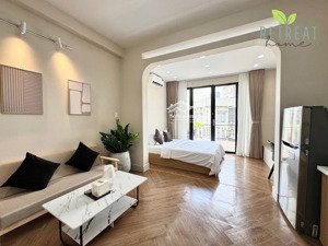 căn hộ cao cấp - studio ban công máy giặt riêng - free dọn phòng, thang máy, bảo vệ ngay hà đô