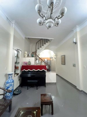 nhà phân lô oto chạy vòng quanh nguyễn phúc lai 47m ngõ thông oto đỗ cửa,vửa ở vừa kinh doanh 18 tỷ