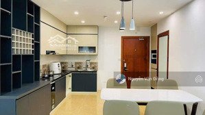 bố mẹ tôi cần bán căn hộ 3 ngủ tầng rất đẹp vị trí trung tâm cầu giấy - golden park phạm văn bạch