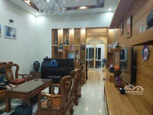 bán nhà bồ đề hồng tiến 85mx5t 16 tỷ hơn. gara ô tô, sân vườn, mặt tiền quyền lực.