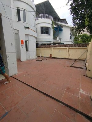 cho thuê bt tân tây đô, giá tốt 16 triệu/th, 230m2