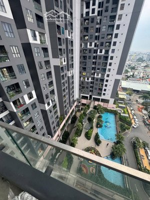 căn hộ 2pn-2wc, sổ sẵn, 3 tỉ có tl, mới 100% chưa ở