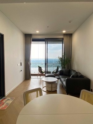 giá hời bán nhanh 2pn view sông lumiere tầng cao