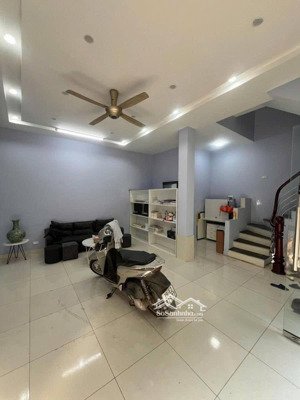 phân lô ô tô tránh trung kính 50m2 x 4 tầng, mt 6.5m, kinh doanh, tiềm năng tăng giá cao
