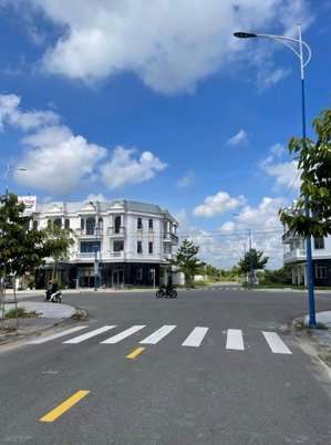 bán gấp đất tại long trường, quận 9, 100m2, 1tỷ6, gần chợ, trường học, đường rộng 7m, đầu tư .