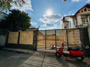 75triệu/m2, đất hxh linh trung-tp.thủ đức-gần đường hoàng diệu 2 & đh ngân hàng