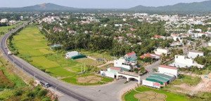 bán gấp lô đất mt đường quang trung, thị xã hoài nhơn, bình định 65m2, sổ hồng sẵn điệp