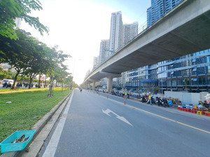 chỉ 13.5 tỷ. mặt tiền kinh doanh cụm đường thảo điền, góc xuân thủy. dt(4x13m). nhà đẹp 3 tầng.