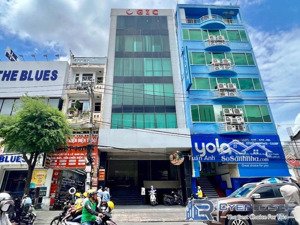 bán toà nhà building văn phòng nguyễn gia trí. dt: 99m2 (6,2x16m), hầm 7 tầng, hđt: 180tr/th, 30 tỷ