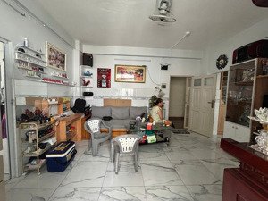 bán chung cư thang máy 48m2, 2 phòng ngủ tại nguyễn biểu, quận 5, 2 tỷ 850