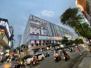 hiếm! bán nhà diện tích ngang lớn 10m8 x dài 19m , sổ vuông a4, 5 tầng, cách vạn hạnh mall chỉ 100m
