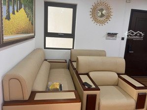 chính chủ bán căn tòa v4 home city mặt đường trung kính, cầu giấy - 60m -2 ngủ, 2wc - tầng cao đẹp