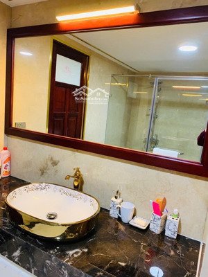 biệt thự linh đàm, lô góc 3 mặt thoáng, ô tô tránh, view vườn hoa, thang máy xịn, hồ cá koi