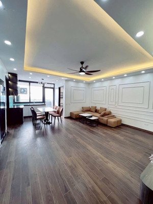 cần bán căn cc gần ga cát linh , bến xe yên nghĩa dt 70m 3 ngủ giá chỉ 3,x tỷ . lh 