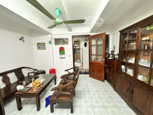 tập thể thái thịnh tầng 2 - sổ 35m/115m - 4 ngủ 2wc - ngõ nông rộng - nhà thoáng