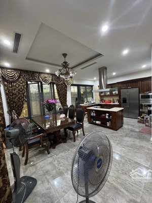 biệt thự đẳng cấp mặt phố văn quán ở sang trọng kinh doanh siêu lợi nhuận