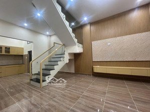bán nhà mới đẹp 1 trệt 1 lầu 40m2 2pn đường trương công định vũng tàu, gần biển. giá bán: 3.5 tỷ