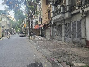 bán nhà phố kim đồng 60m2 5 tầng mặt tiền cực rộng sổ đỏ chính chủ vĩ hè đá bóng 25,5 tỷ