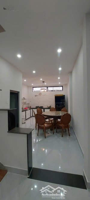 cho thuê nhà 64m2 tại đường hoàng trọng mậu quận 7