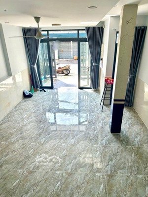 mặt tiền kinh doanh, khu chợ vải phú thọ hoà sầm uất, 5x17,3m, 4 tầng, cho thuê 22tr/tháng