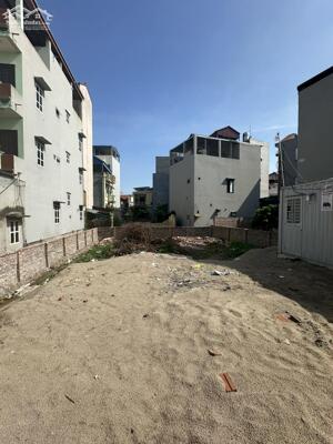 Nhà em bán lại mảnh đất đẹp ngõ 15 Phú Xá-Phú Thượng 145m2,mt8m giá 200tr.Lh:0888486262.