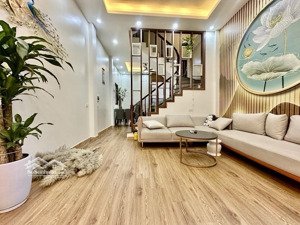 bán nhà đẹp vĩnh hưng-full nội thất-44m-giá 6 tỷ-có sân để xe riêng,sẵn ở ngay,tiện ích đầy đủ