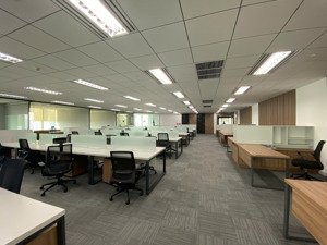 cho thuê văn phòng tại khúc thừa dụ, dịch vọng, cầu giấy, hà nội, 25 triệu, 120 m2. lh: 