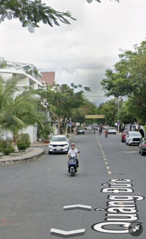 bán nhà 3,5 tầng mặt tiền thích quảng đức phường phước long, tp nha trang. dt : 102.5m2. giá tốt