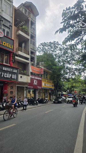 mặt phố chùa láng 4 tầng 73m2. giá 150 tỷ. vị trí đắc địa cạnh đh ngoại thương, doanh thu khủng