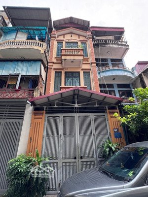 mảnh đất vàng cực hiếm phùng hưng đối diện bệnh viện k ôtô vào nhà 55m2 - 3 tầng-mt 4,4m chỉ 10.5tỷ