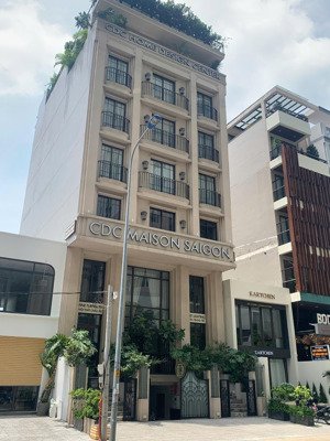 bán tòa nhà siêu đẹp mặt tiền đường nguyễn thanh sơn ngay sát trương văn bang và ubnd tp thủ đức
