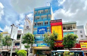 hạ giá sâu bán tòa nhà cộng hòa, tân bình,10x20m,hầm 7 tầng, có tm,pccc - hđt 370 triệu - giá 86 tỷ