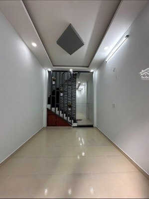 cần bán gấp - nhà đẹp ngay trung tâm q10