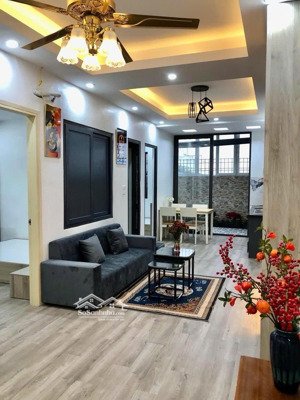 cần bán gấp căn chung cư 56m2 2 phòng ngủ 2vs, giá 3,25 tỷ