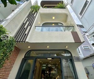 chính chủ bán gấp nhà gần chợ thiếc. đường trần quý-p11-q11. giá 3tỷ280/72,9m2. đang cho thuê 23tr