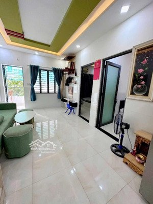 bán gấp cc tây thạnh lầu 1 dt 58m, 2tỷ650 bl 2pn 1wc nhà đẹp, giáp aeon tân phú