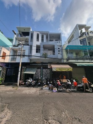 bán cặp nhà mặt tiền thành công (8,3mx17,7m) 2 lầu hướng nam mát mẻ