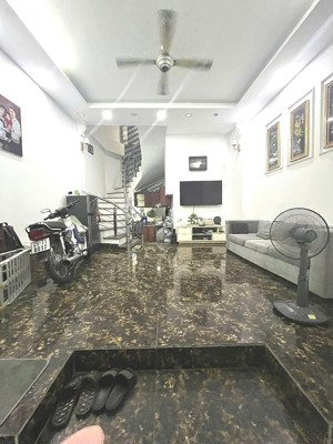 hoàng hoa thám - hộ khẩu ba đình - lô góc - hai mặt thoáng vĩnh viễn diện tích: 31