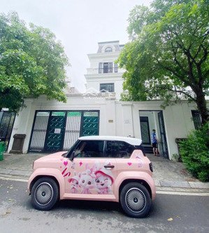 cho thuê biệt thự kđt roman tố hữu - mỗ lao. dt 200m2, 4 tầng, vị trí đẹp. phù hợp các mô hình