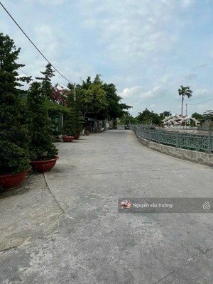 bán đất mat tiền hẻm 52 vuon lài giá siêu tốt 9mx70m