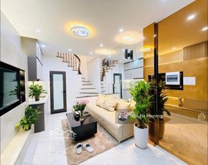 siêu phẩm ngõ thông ô tô đỗ gần cổng 6 tầng full nội thất